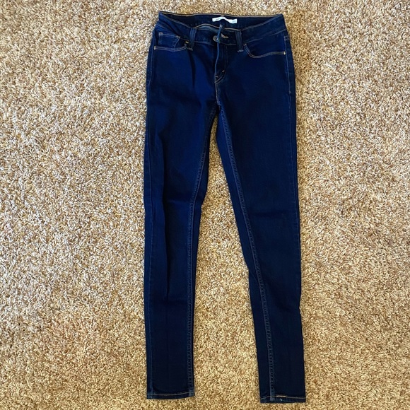 Levi’s Skinny Jeans - Picture 1 of 3
